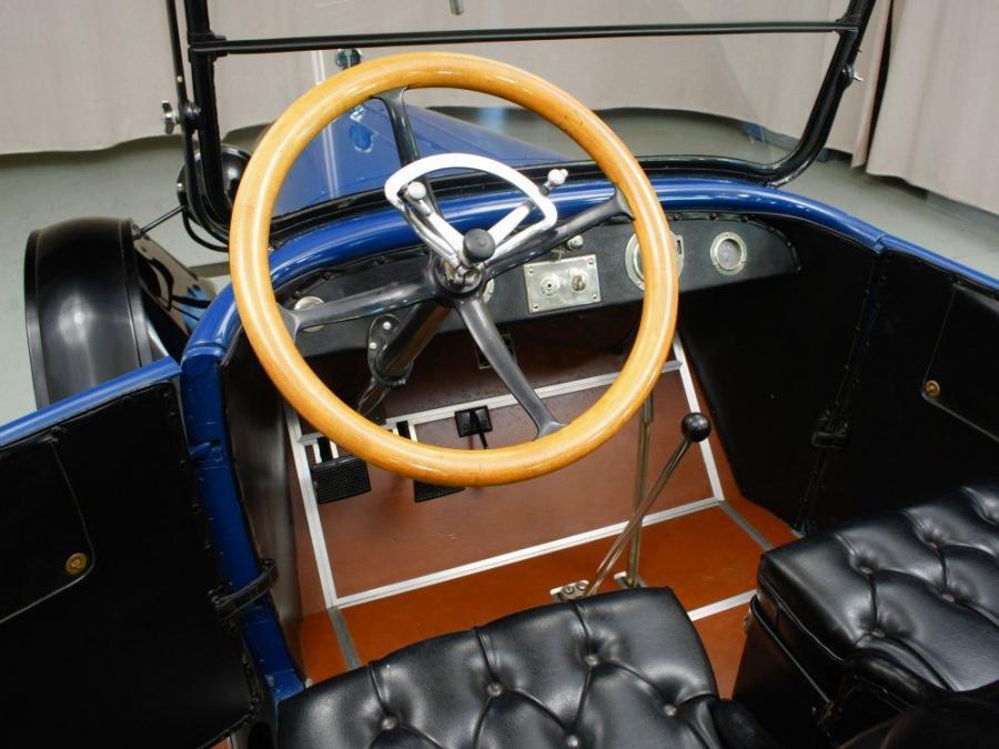 Торпедо Abbott-Detroit Model 6-44 Roadster 1917 года  (фото 9 из 10)